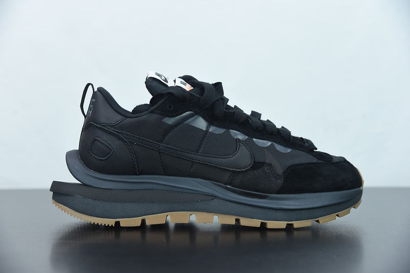 SACAI VAPORWAFFLE BLACK GUM