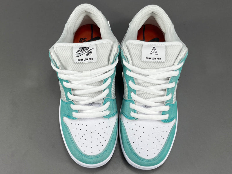 APRIL SKATEBOARDS X DUNK LOW TURBO GREEN