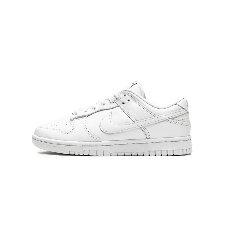 DUNK LOW TRIPLE WHITE