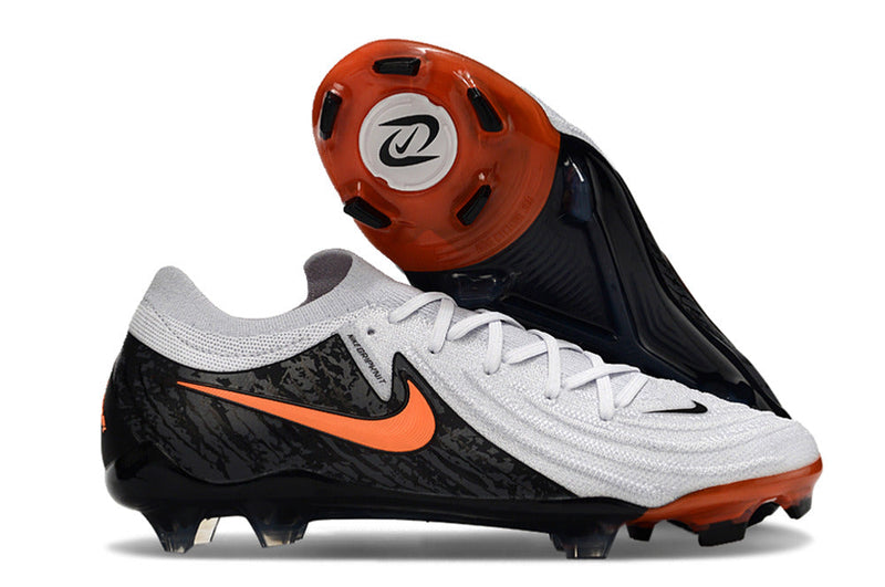 Chuteira Nike Phantom GX II FG - Branca, Preta e Laranja