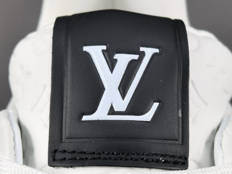 LV TREINER BLACK WHITE