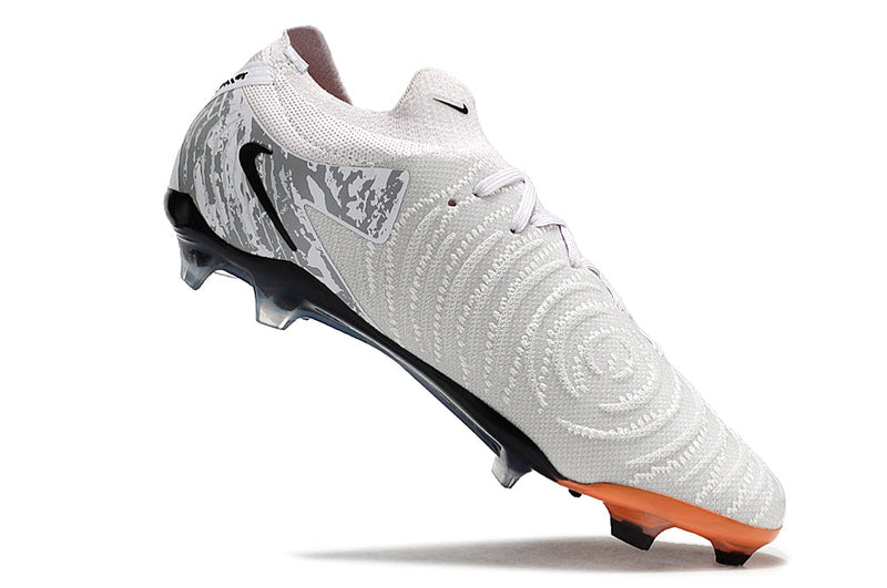 Chuteira Nike Phantom GX II FG - Cinza e Laranja