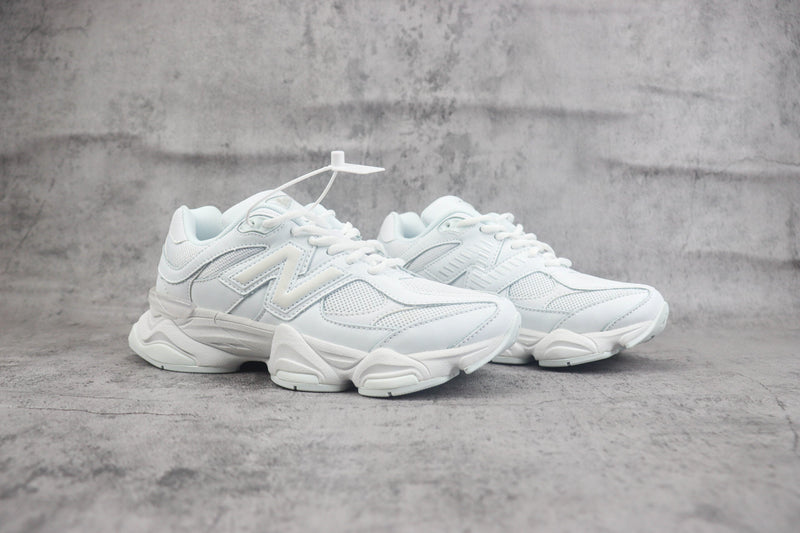 NEW BALANCE 9060 TRIPLE WHITE
