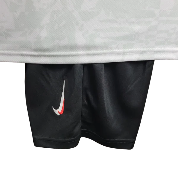 Kit Infantil Liverpool White 24/25