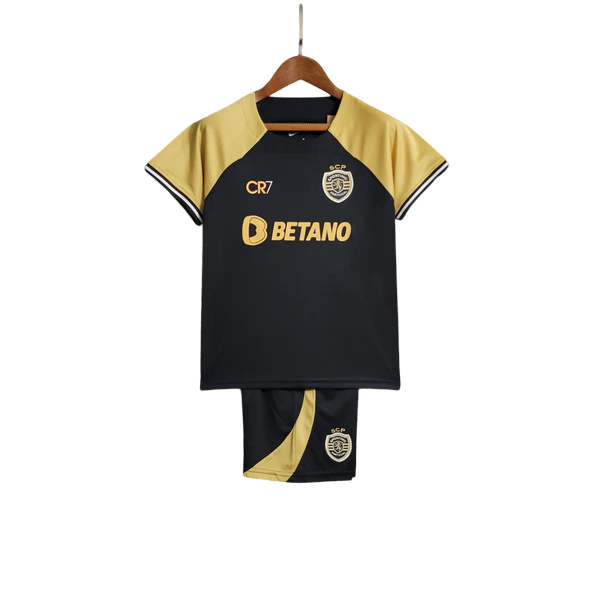 Kit Infantil Sporting edição especial CR7 23/24