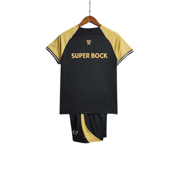 Kit Infantil Sporting edição especial CR7 23/24