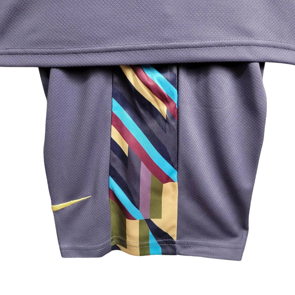 Kit Infantil Inglaterra Home 24/25