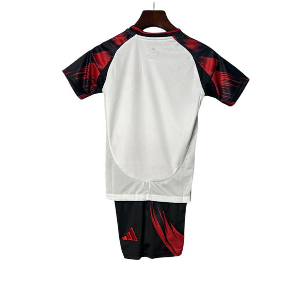Kit Infantil Flamengo Away 2025/26