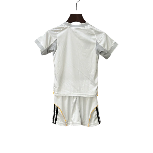 Kit Infantil Real Madrid Home 2025/26