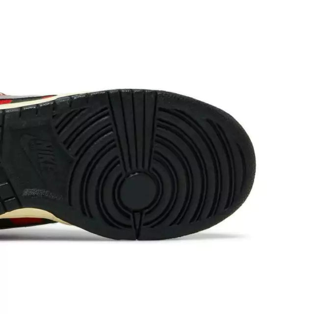 Nike SB Dunk Low "Freddy Krueger"