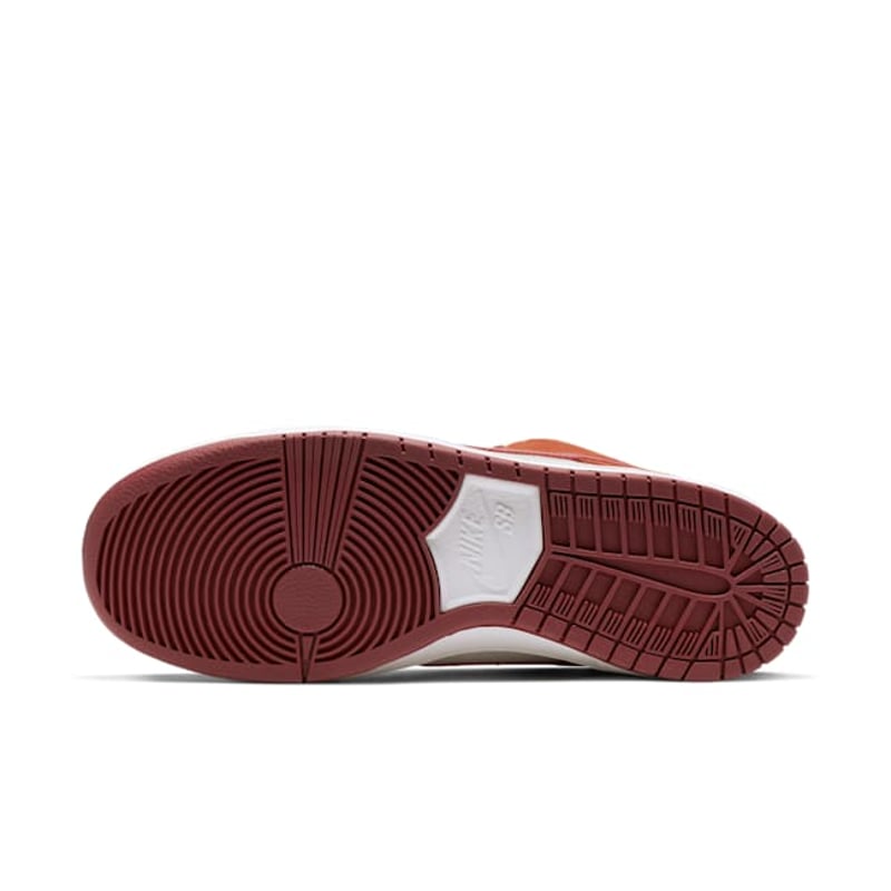 Nike SB Dunk Low Pro "Dark Russet Cedar"